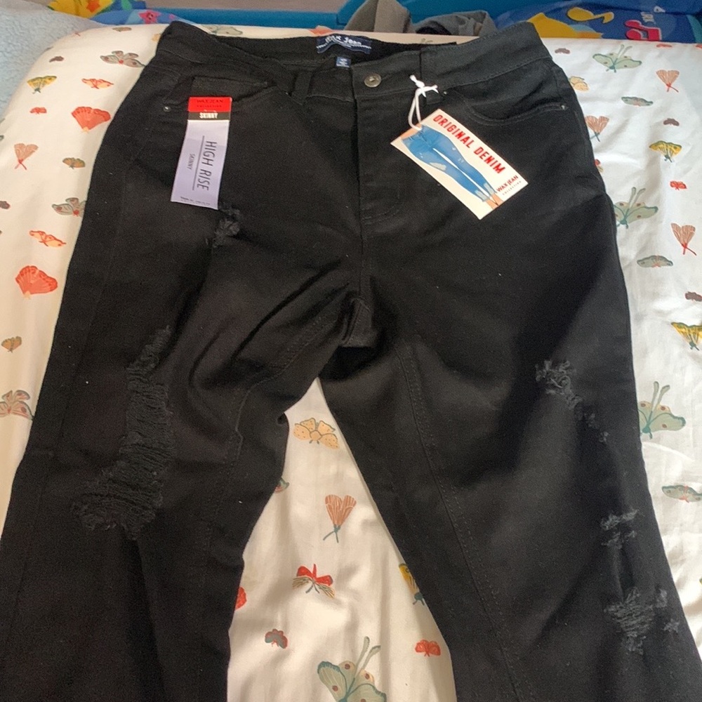 Black Denim Ripped Jeans